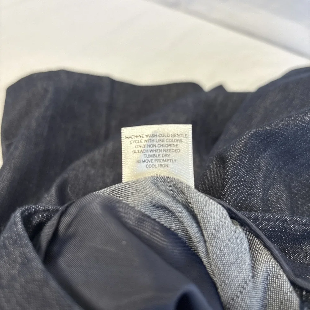 Van Heusen Denim Bermuda Shorts Womens 12 Blue Dark Wash Stretch Chino Mid Rise